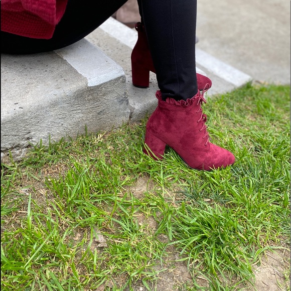 Faux suede booties - Picture 3 of 8